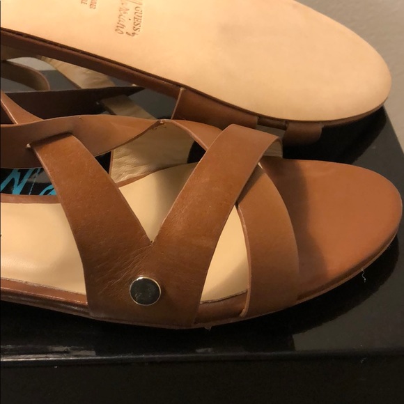 NWT Gorgeous sandals by Guess by Marciano - Picture 5 of 5